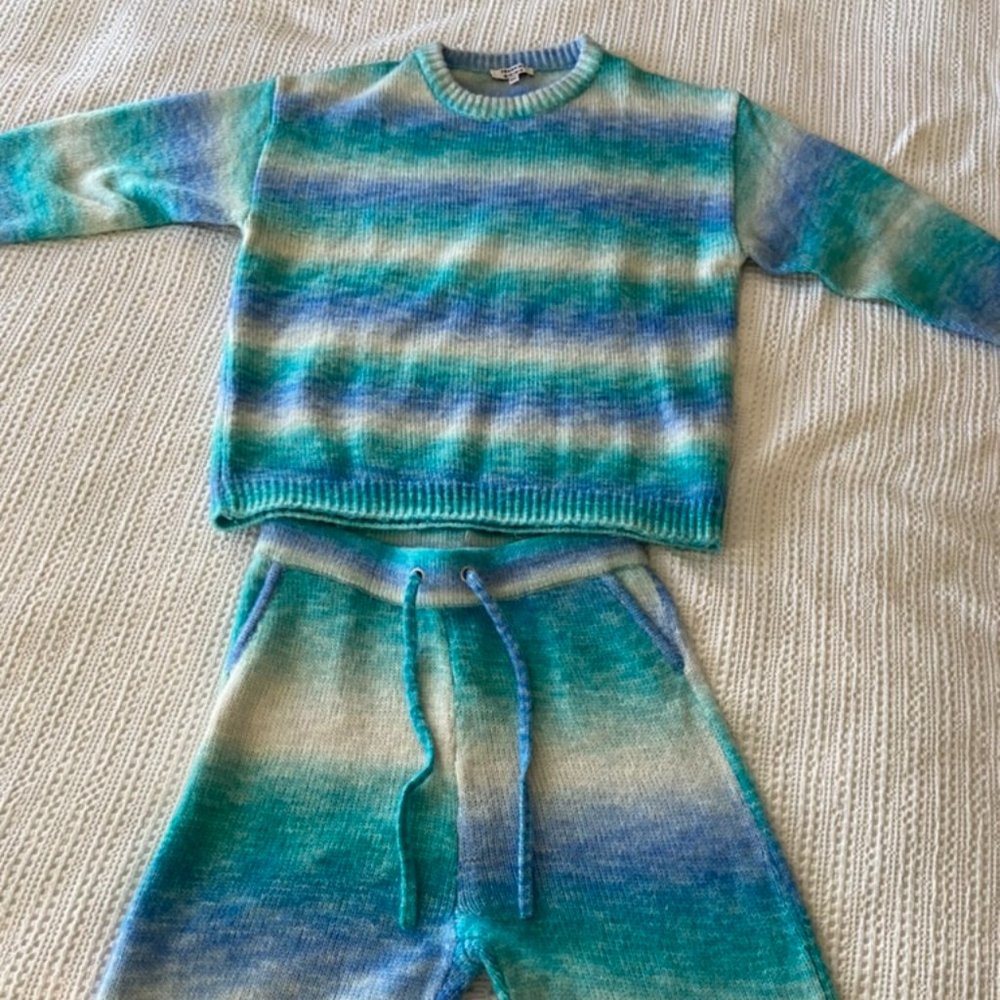 Frankie's Bikinis Sweater Set